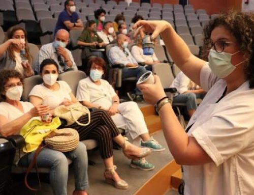 Enfermeras gestoras de casos se forman en el Hospital Juan Ramón Jiménez en sistema flash para personas con diabetes